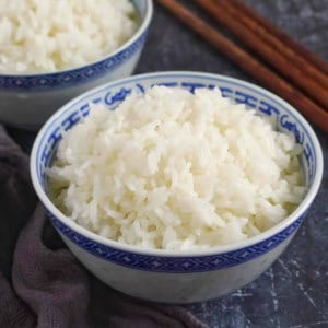 Cooked rice in a bowl