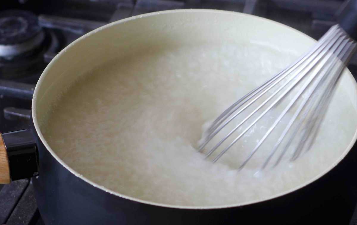 stir congee with a whisk